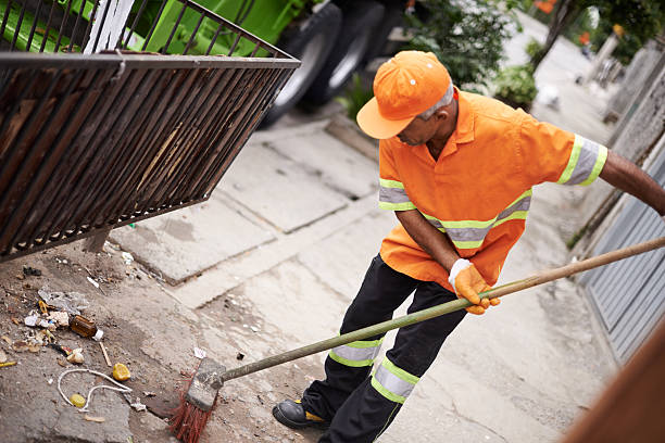 Best Yard Waste Removal  in Pleasant Hill, MO